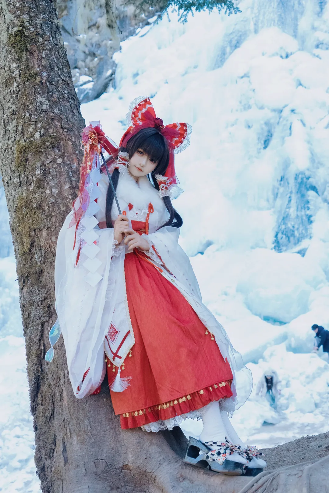 二次元摄影, 博丽灵梦cos, 东方project, 巫女装扮, 雪景外景 - 第6张
