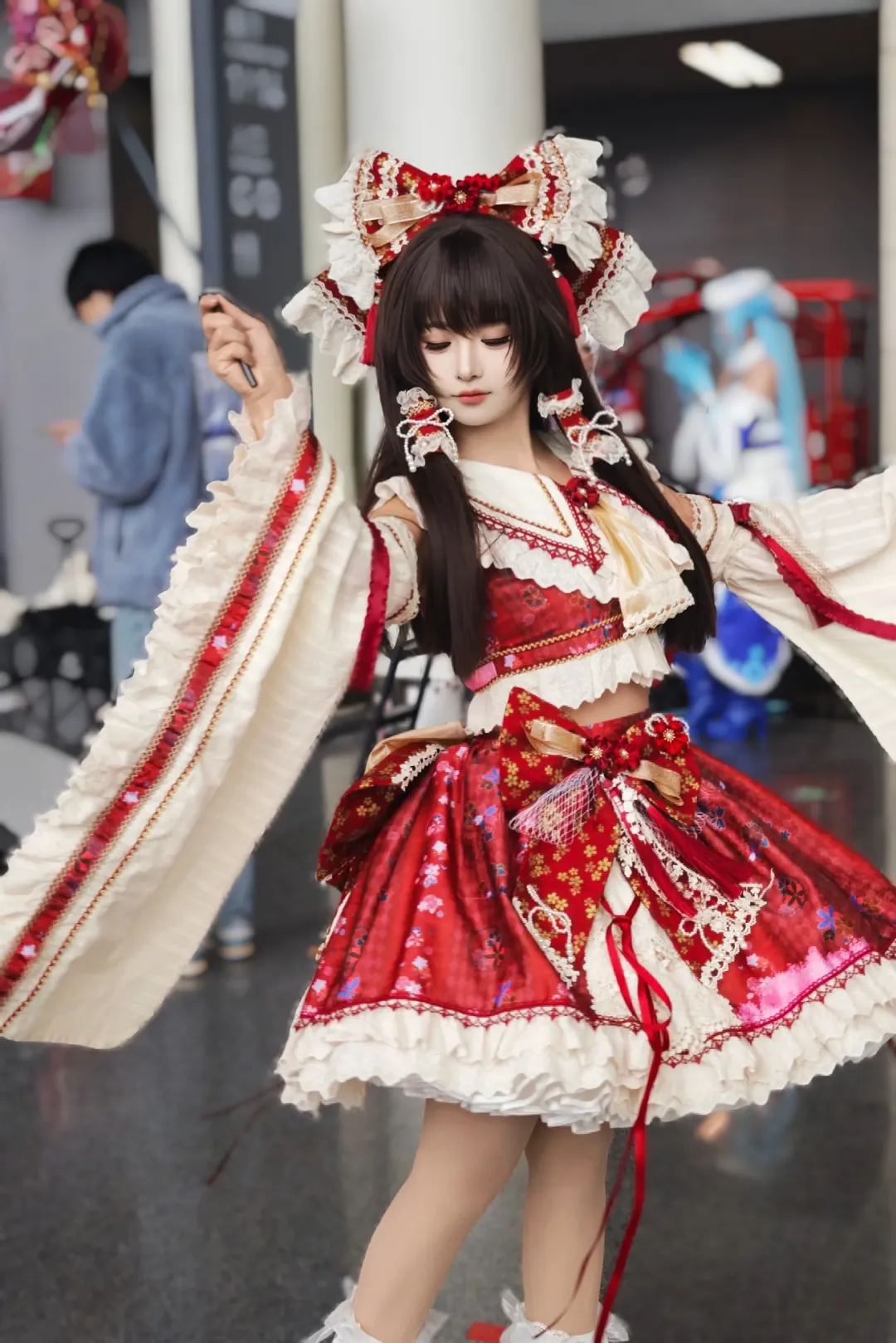 博丽灵梦cos, 东方project, 东方二设, 漫展日常, cosplay摄影 - 第2张