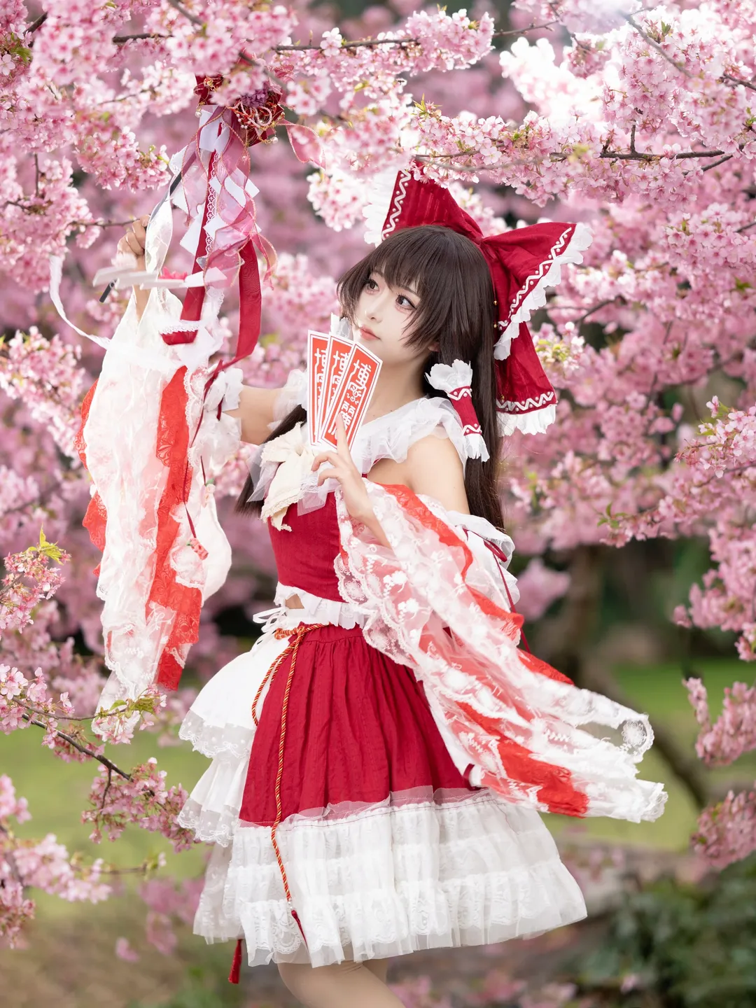 二次元攝影, 博麗靈夢cos, 東方project, 紅白巫女, 櫻花寫真