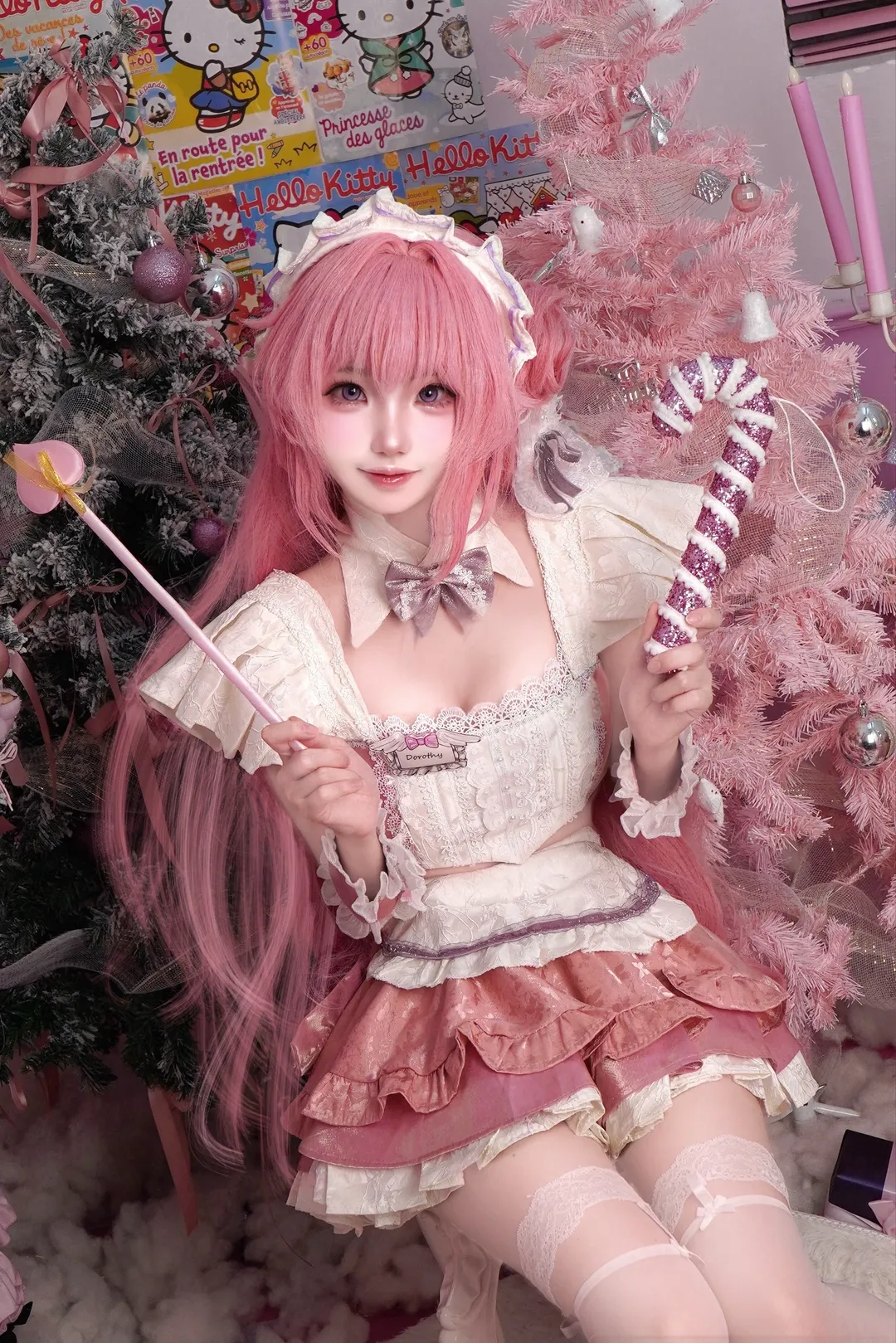 二次元摄影, 胜利女神, 粉色系cosplay, 桃乐丝cos, 圣诞布景 - 第1张