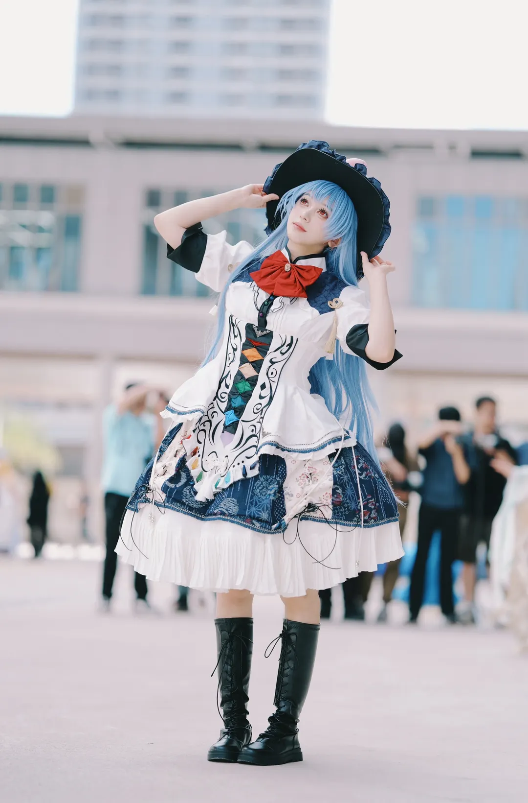 东方Project, 漫展摄影, 比那名居天子cos, cosplay穿搭, 蓝发红瞳 - 第2张