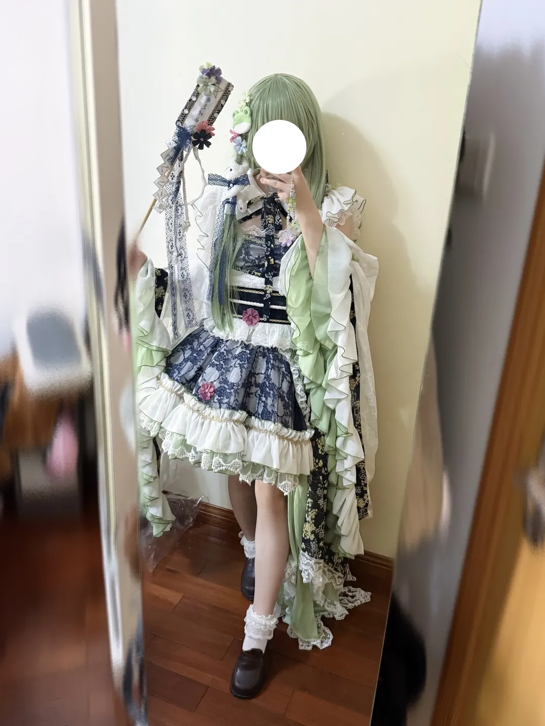 東方Project, 東風谷早苗 コスプレ, 鏡越しの自撮り, コスプレ衣装シェア, ロリィタ・ファッション