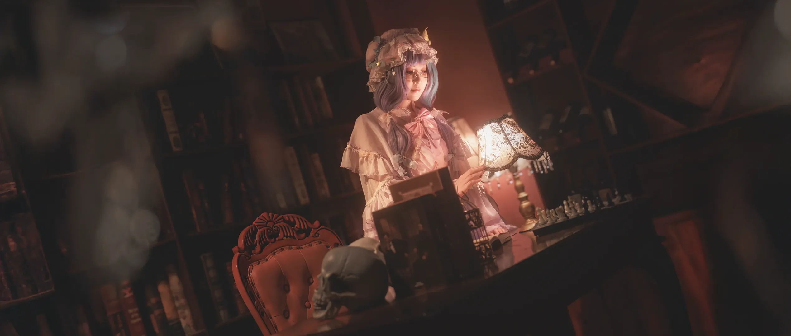 雰囲気のある写真, 東方Project, レトロな書斎, パチュリー・ノーレッジ コスプレ, クラシック・ロリータ - 5枚目