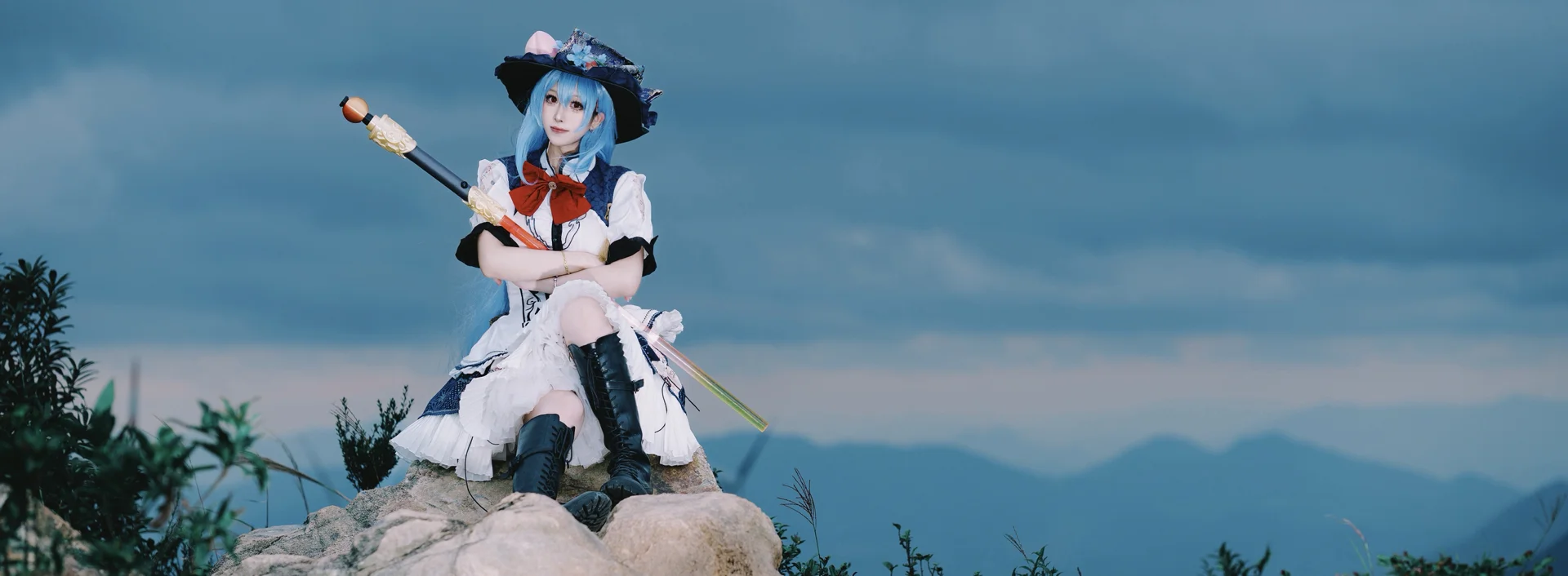 东方project, 比那名居天子cos, cosplay山顶外景, 风电场景摄影, 蓝发魔法使 - 第3张