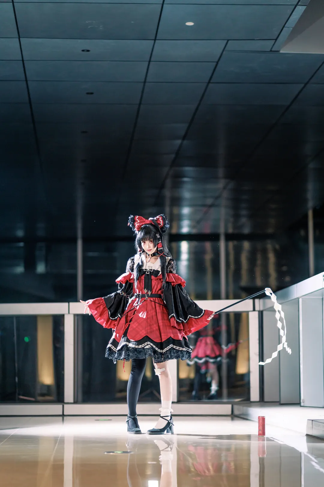 二次元摄影, 博丽灵梦cos, 东方project, 夜景cosplay, 哥特红黑 - 第1张