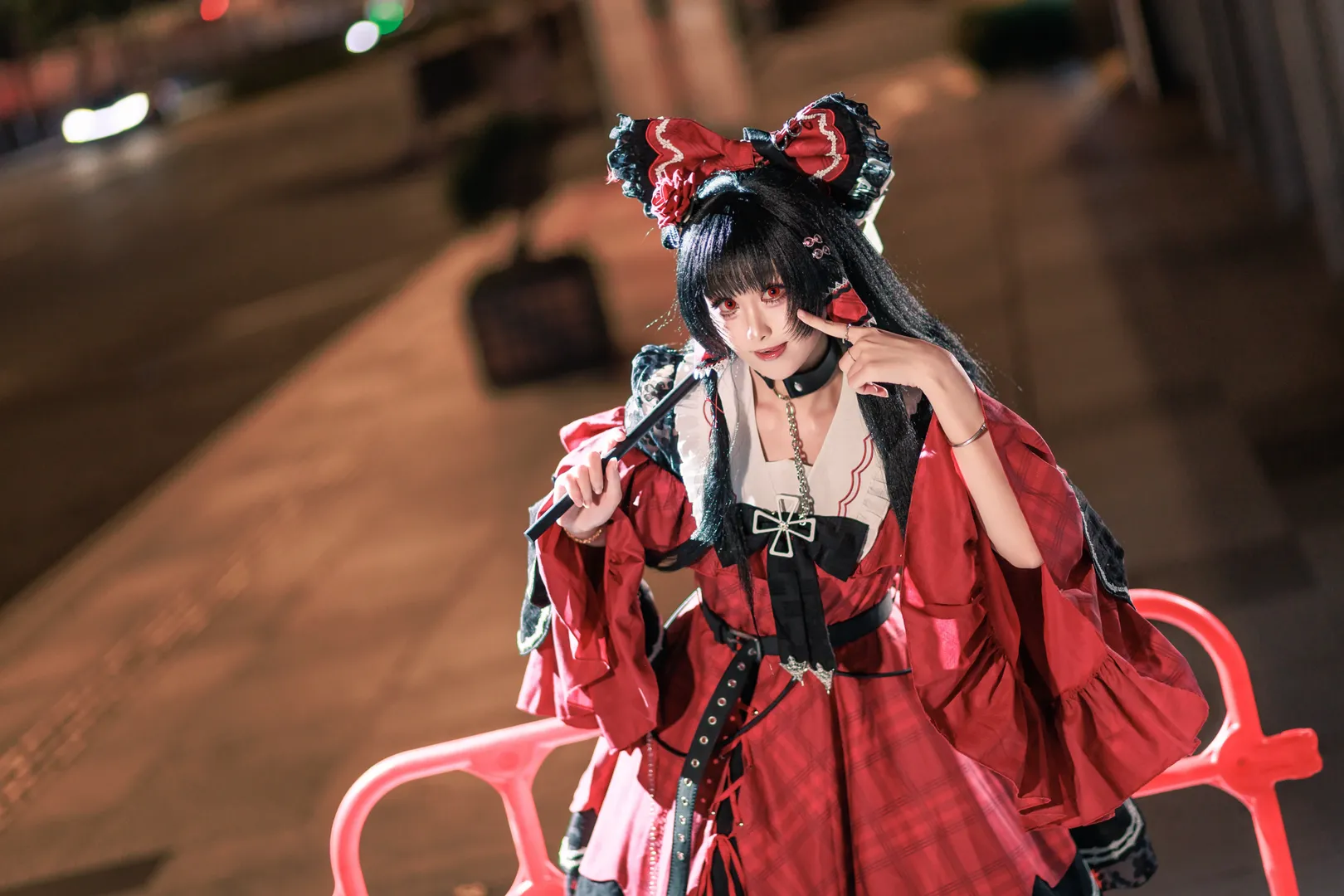 二次元摄影, 博丽灵梦cos, 东方project, 夜景cosplay, 哥特红黑 - 第3张