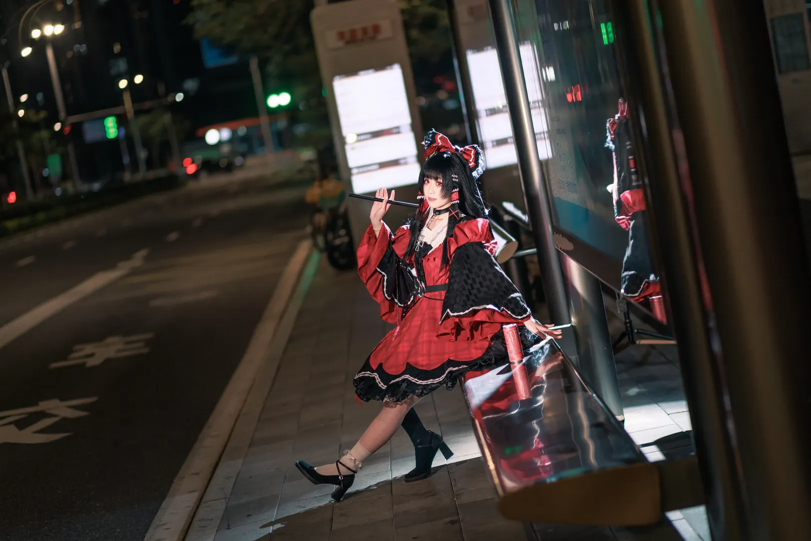 二次元摄影, 博丽灵梦cos, 东方project, 夜景cosplay, 哥特红黑 - 第5张