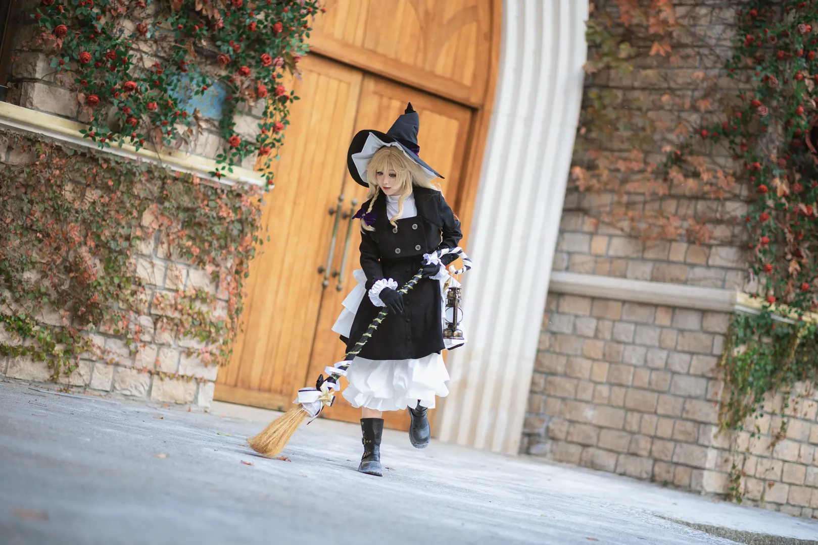 Touhou Project, Marisa Kirisame cosplay, Wizard costume, Coser daily life, Winter snow scene - Image 6