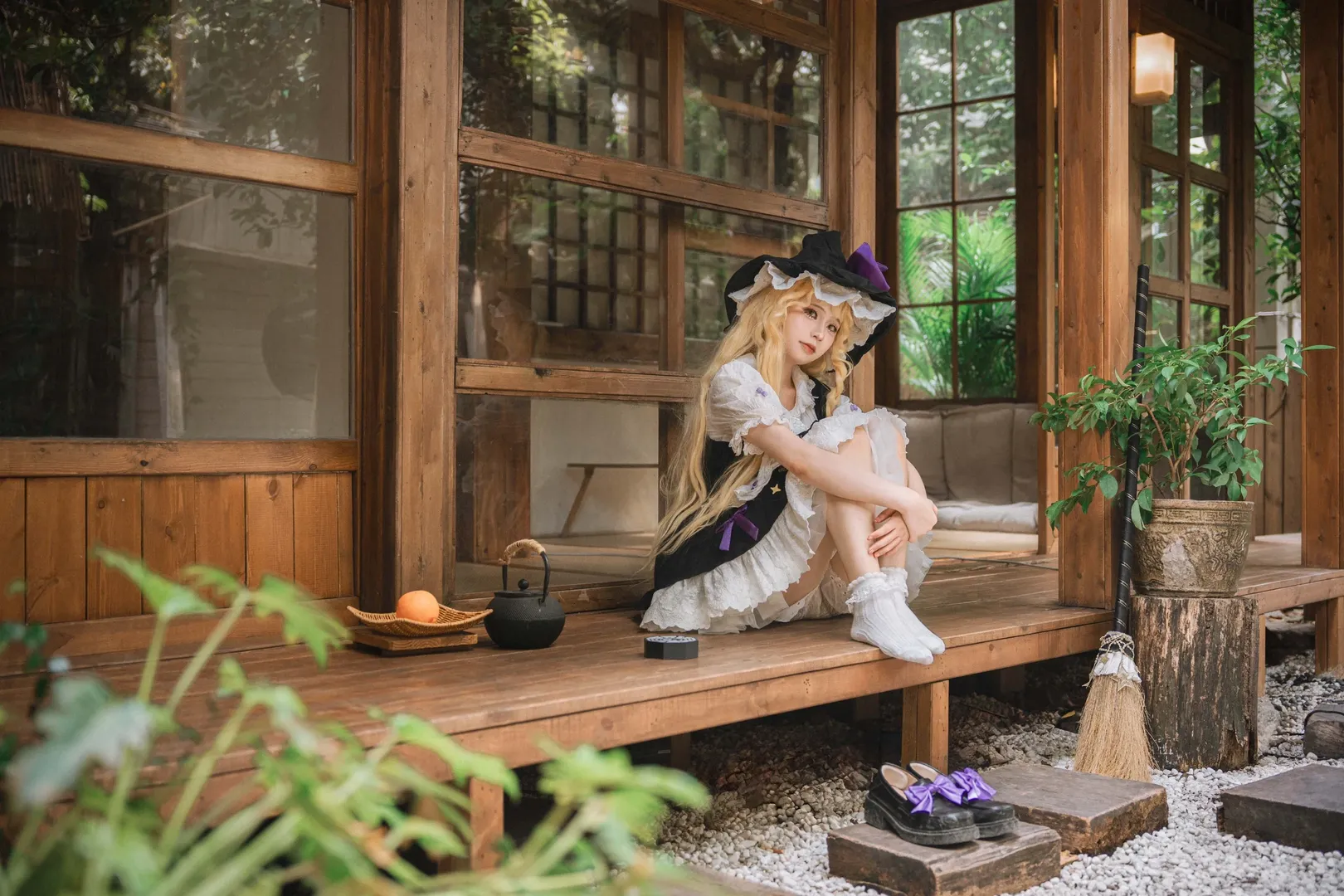 東方Project, 霧雨魔理沙 コスプレ, 庭撮影, 金髪のコスプレ, 日本風ロールプレイング - 2枚目