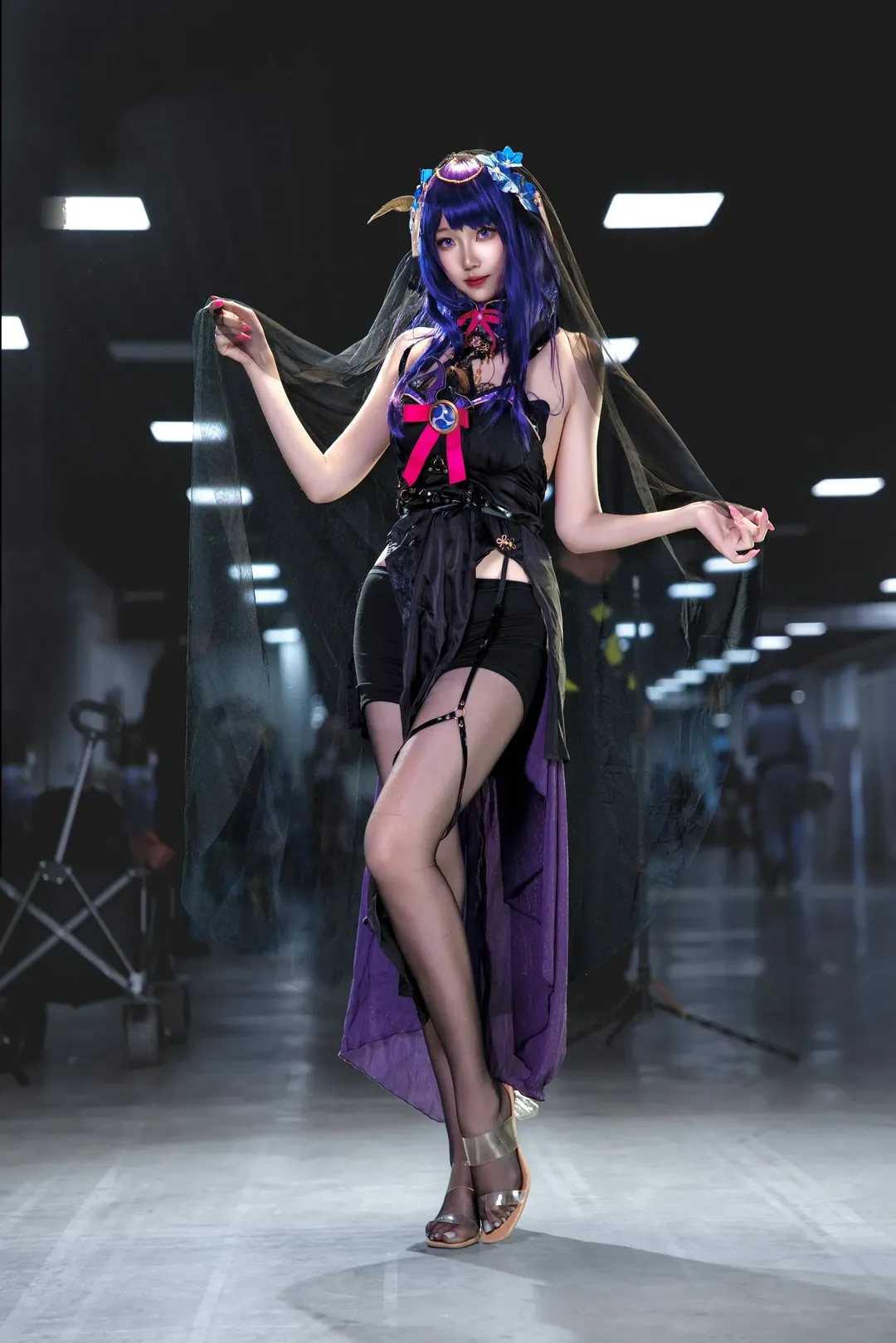 漫展场照, 二次元日常, cosplay穿搭, 黑丝穿搭, 紫发造型 - 第4张