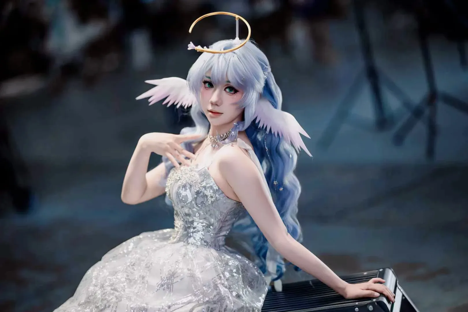漫展返图, 知更鸟cos, cosplay摄影, 天使造型, 仙气礼服 - 第2张