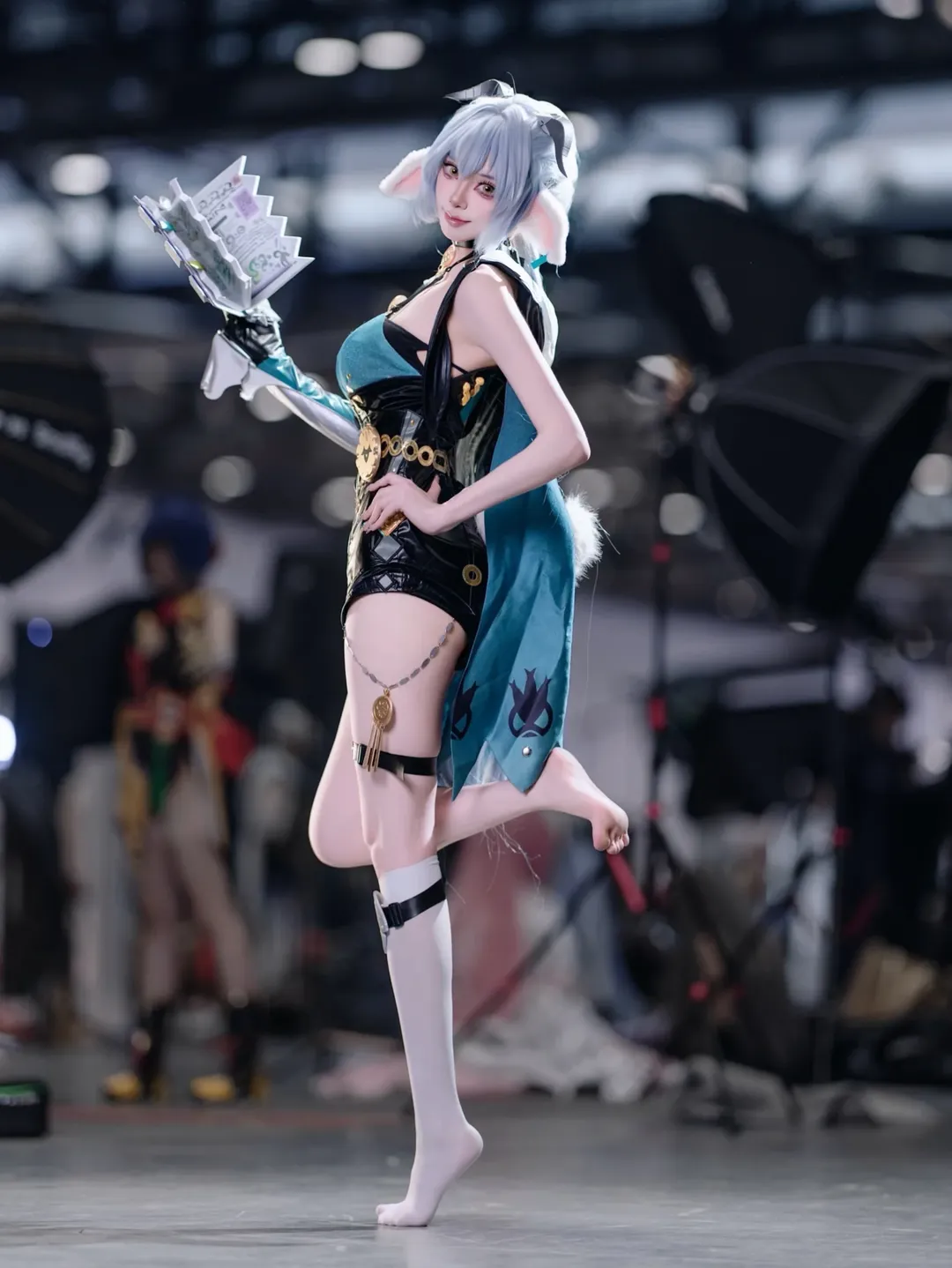 绝区零, 漫展场照, 二次元cosplay, 卢西娅cos, cosplay摄影