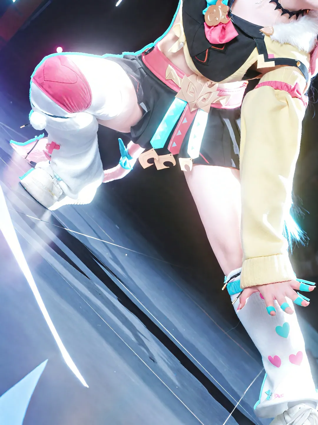 原神, 漫展场照, 瓦雷莎cos, cosplay正片, 战斗姿势 - 第3张