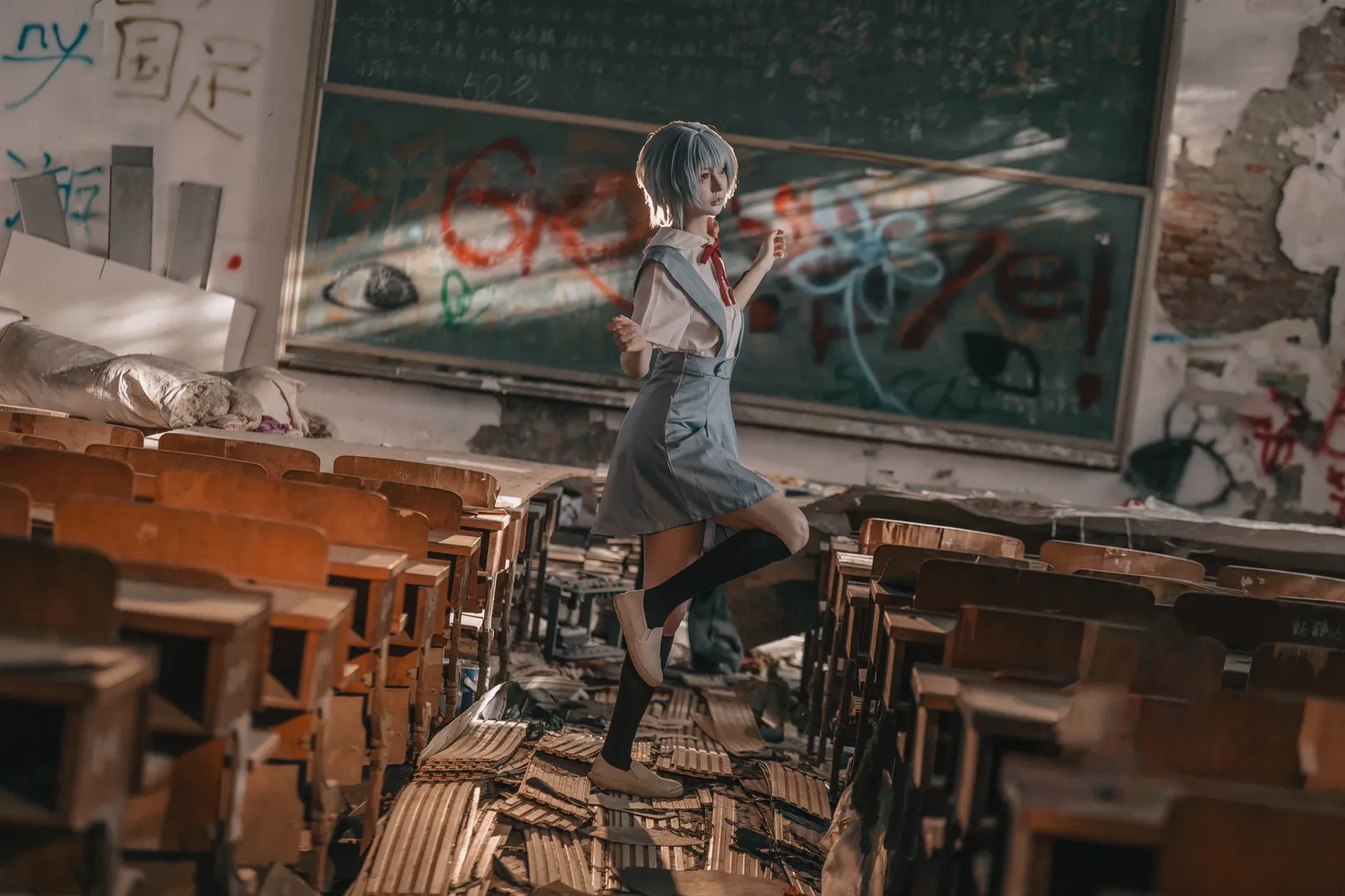 Anime-style photography, Rei Ayanami cosplay, Neon Genesis Evangelion, Ruins portrait photography, Wasteland style outdoor shoot - Image 3