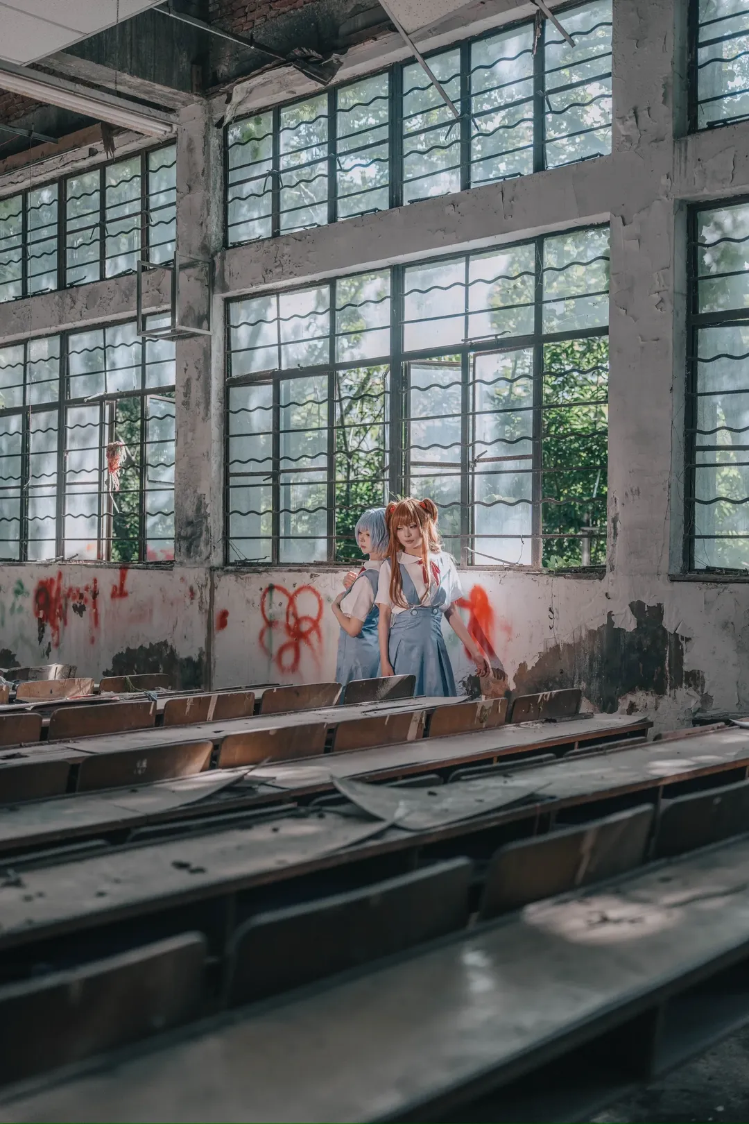 绫波丽cos, 明日香cos, 新世纪福音战士, 废弃教室摄影, 废墟风cosplay - 第3张