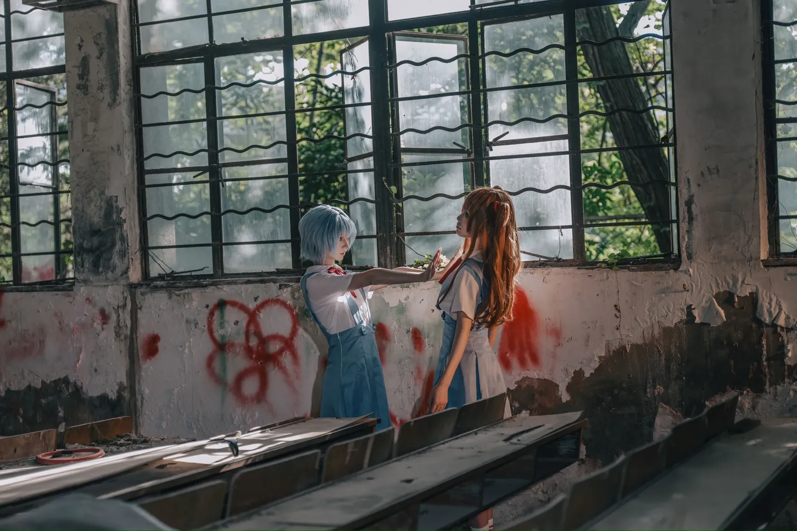 绫波丽cos, 明日香cos, 新世纪福音战士, 废弃教室摄影, 废墟风cosplay - 第5张