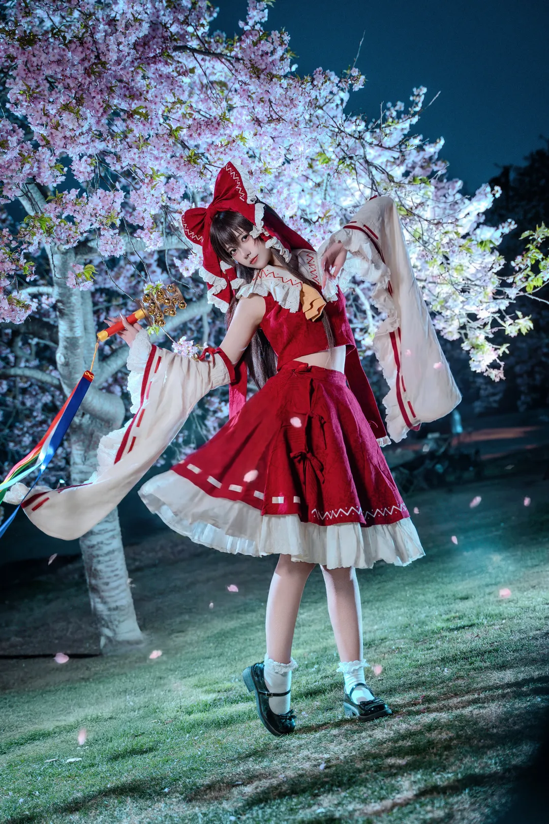 博丽灵梦cos, 夜樱, 夜景摄影, 巫女cosplay, 东方poject - 第3张