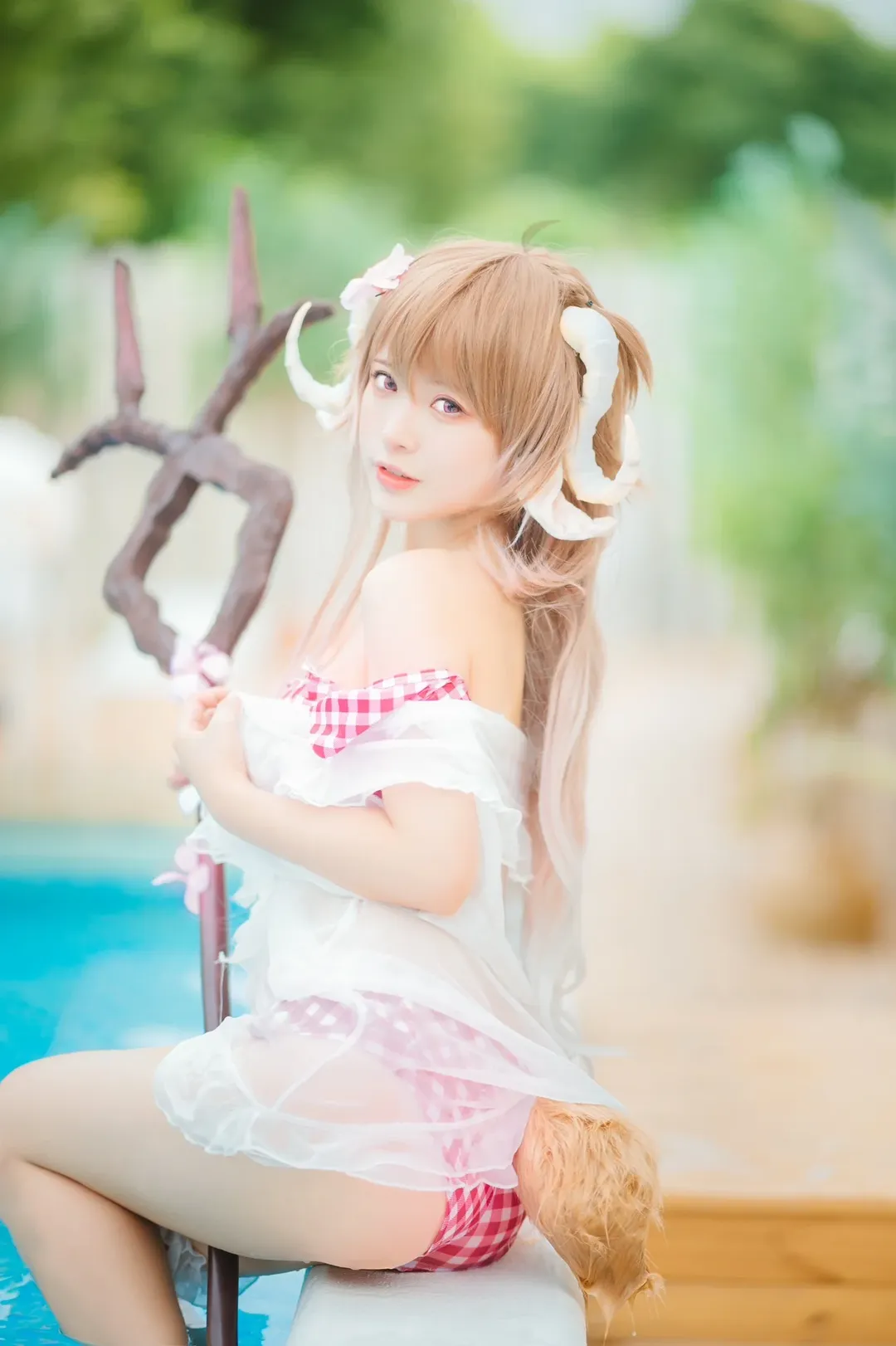 明日方舟, 泳装cosplay, 夏日外景, 小羊cos, 兽娘写真 - 第13张