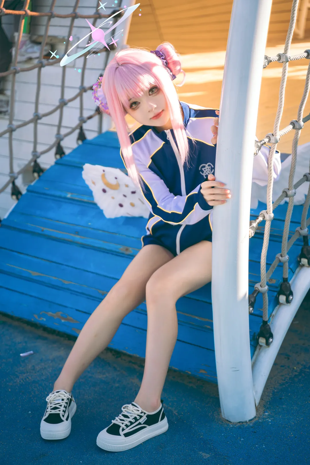 圣园未花cosplay, 户外阳光cos摄影, 运动风二次元, 杭州外景写真, 天使光环造型 - 第4张