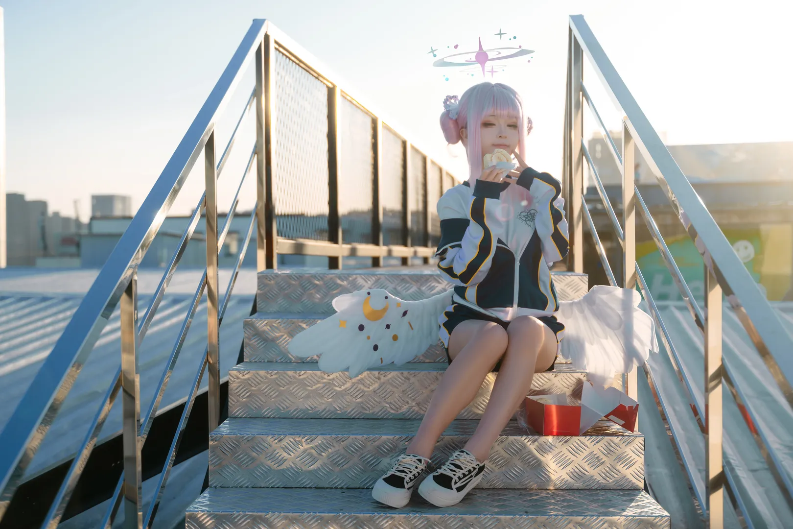 圣园未花cosplay, 户外阳光cos摄影, 运动风二次元, 杭州外景写真, 天使光环造型 - 第9张