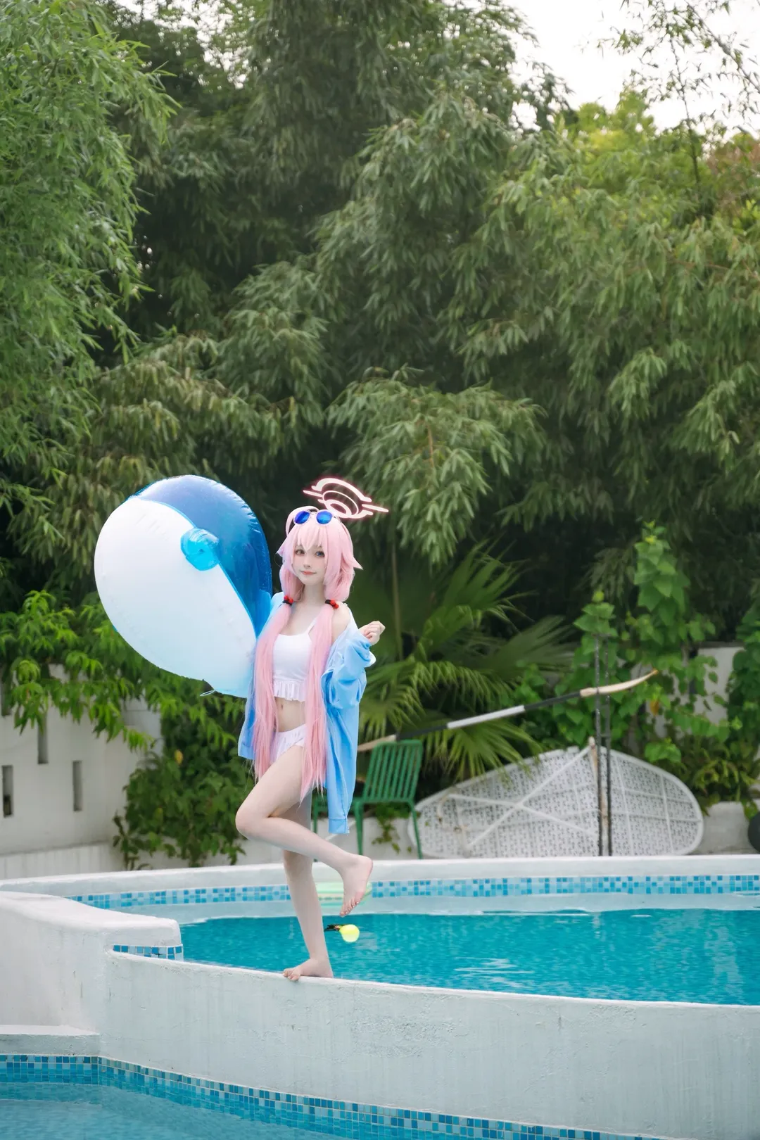 蔚蓝档案, 小鸟游星野cos, 泳池写真, cosplay摄影, 夏日玩水 - 第3张