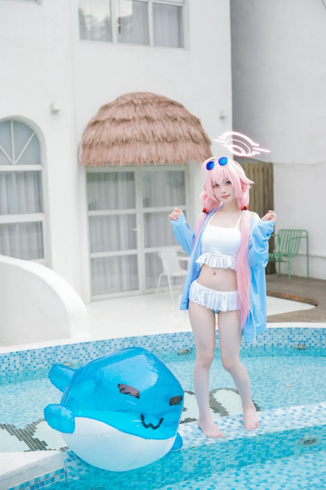 蔚蓝档案, 小鸟游星野cos, 泳池写真, cosplay摄影, 夏日玩水 - 第4张