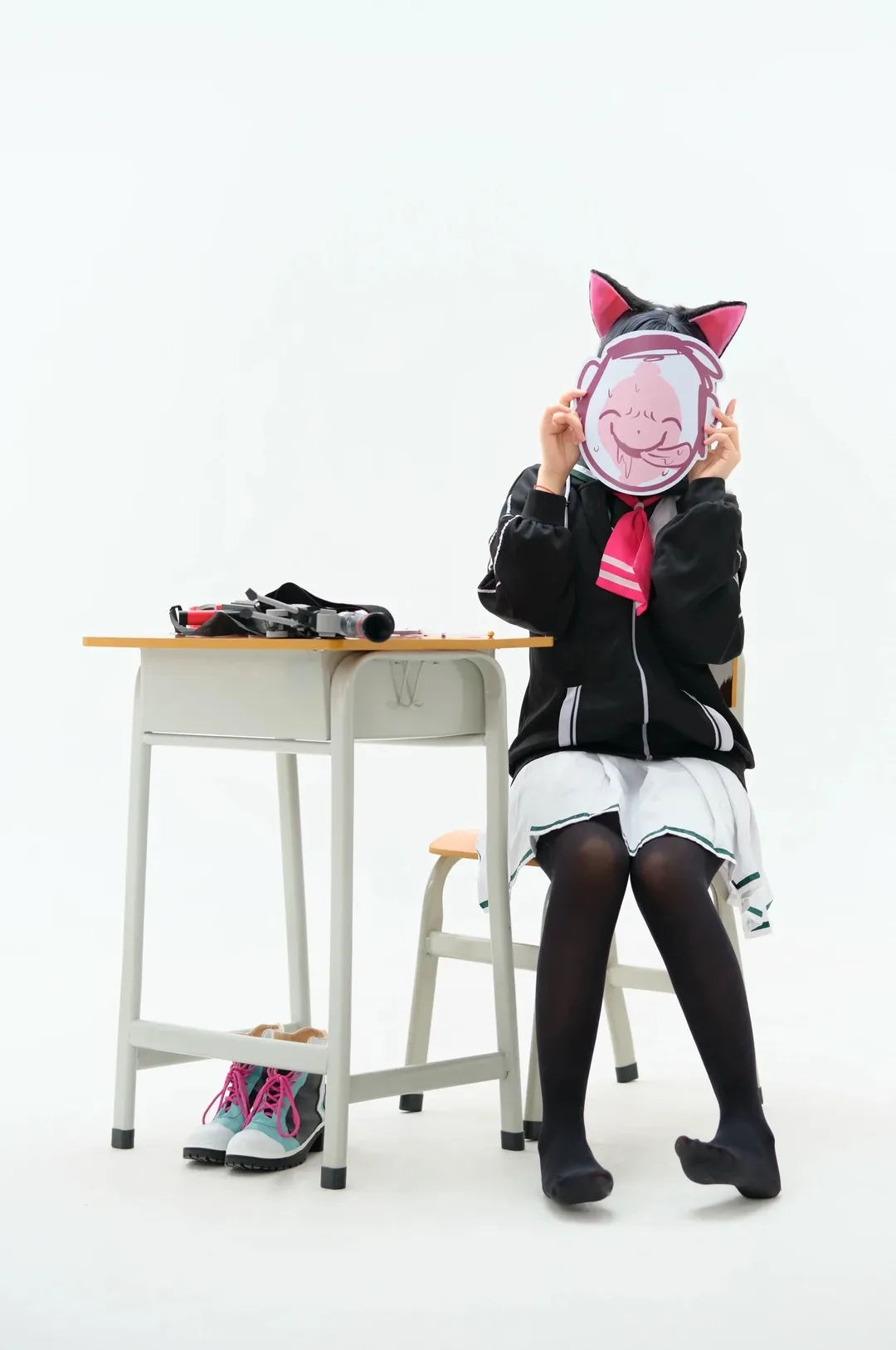 蔚蓝档案, 杏山和纱cos, cosplay摄影, 猫耳萌娘, 黑丝连裤袜 - 第4张