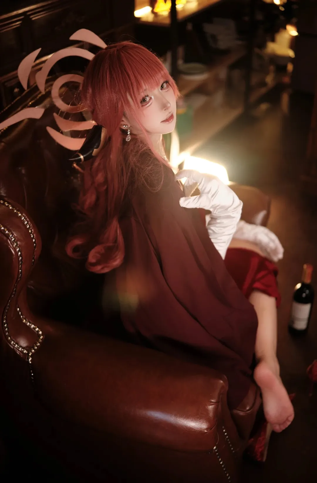蔚蓝档案, cosplay摄影, 二次元穿搭, 陆八魔爱露cos, 酒吧氛围感 - 第2张