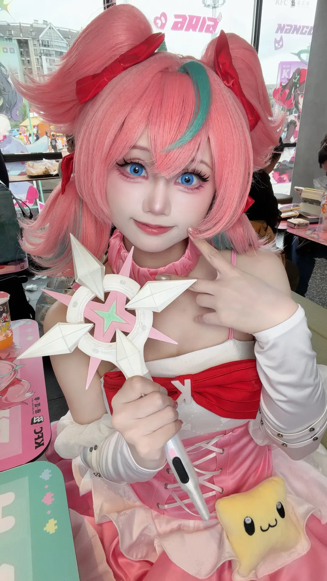 Zenless Zone Zero, Convention photos, Anime-style fashion, Aria cosplay, KFC collaboration