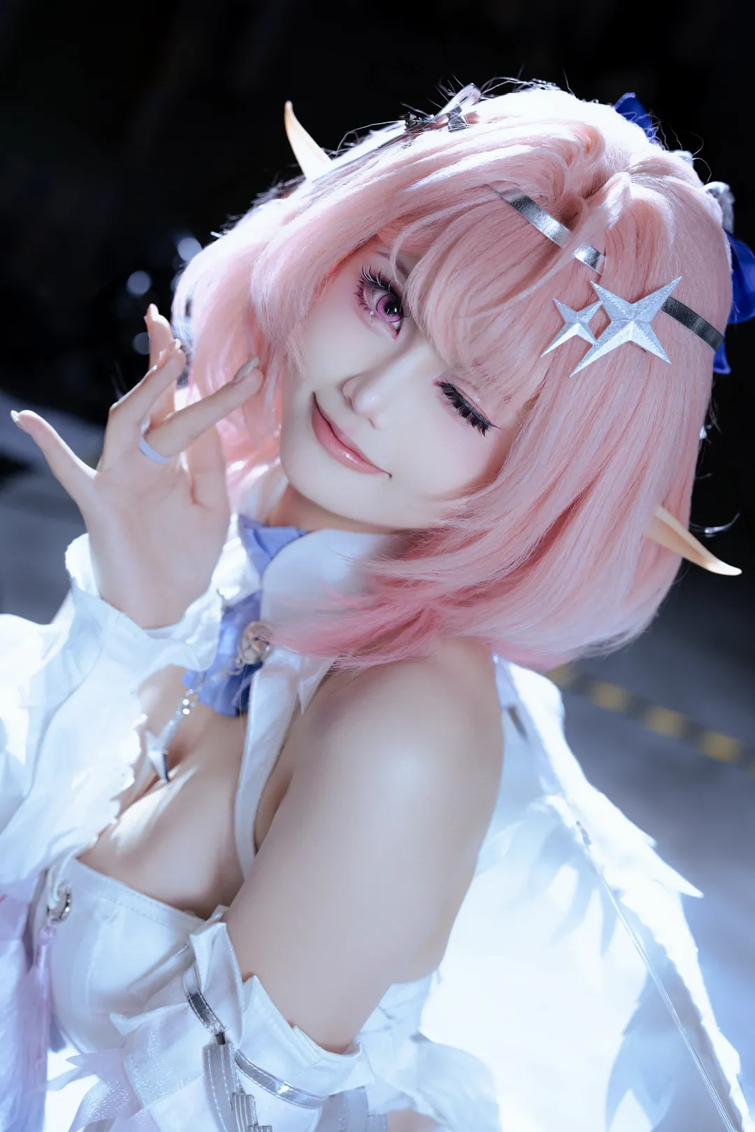 绝区零, cosplay摄影, 白丝穿搭, 精灵耳造型, 蕾米埃尔cos