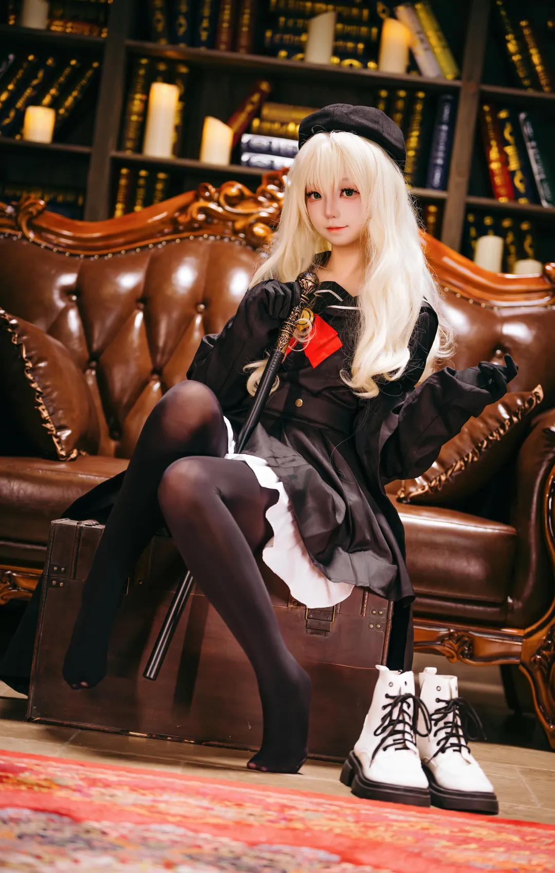 二次元摄影, 蔚蓝档案, 笑面教授cos, cosplay金发, 黑丝贝雷帽