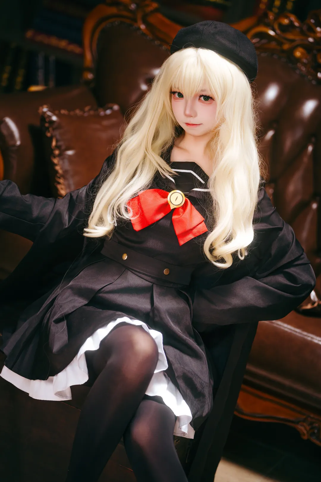 二次元摄影, 蔚蓝档案, 笑面教授cos, cosplay金发, 黑丝贝雷帽 - 第5张