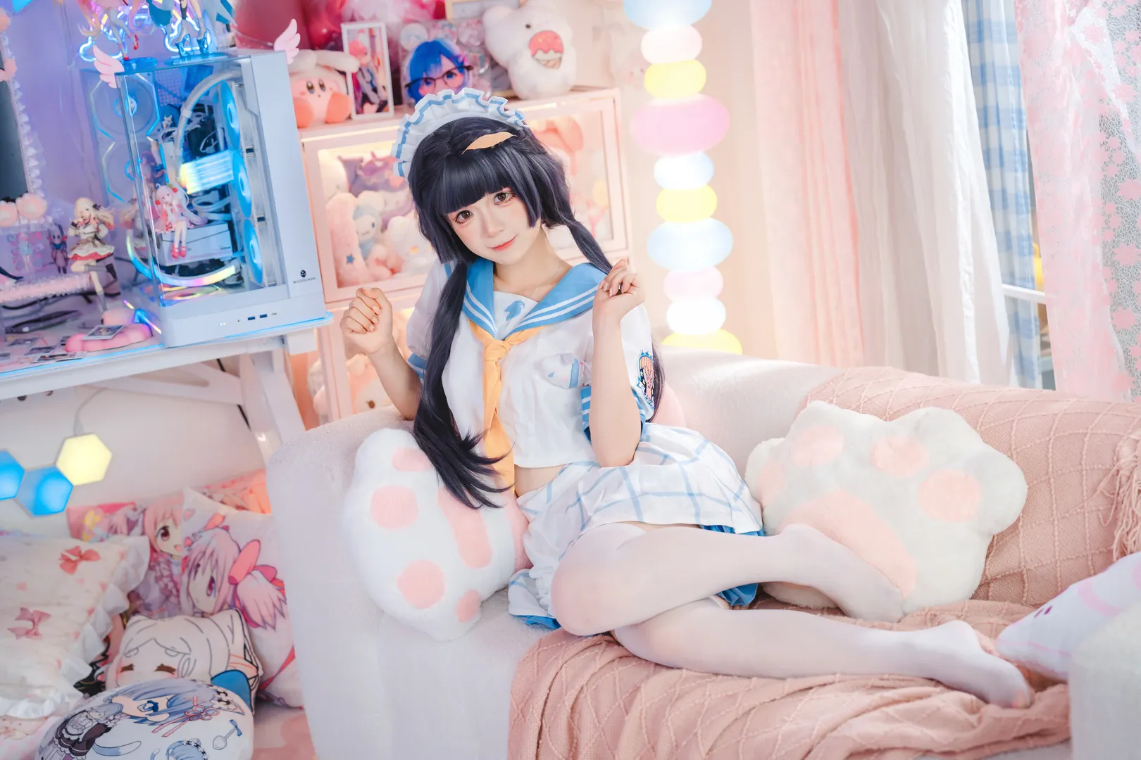 ブルーアーカイブ, 霞沢ミユコスプレ, セーラー服コスプレ, ゲーミングルームでの撮影, 二次元少女コーデ - 5枚目