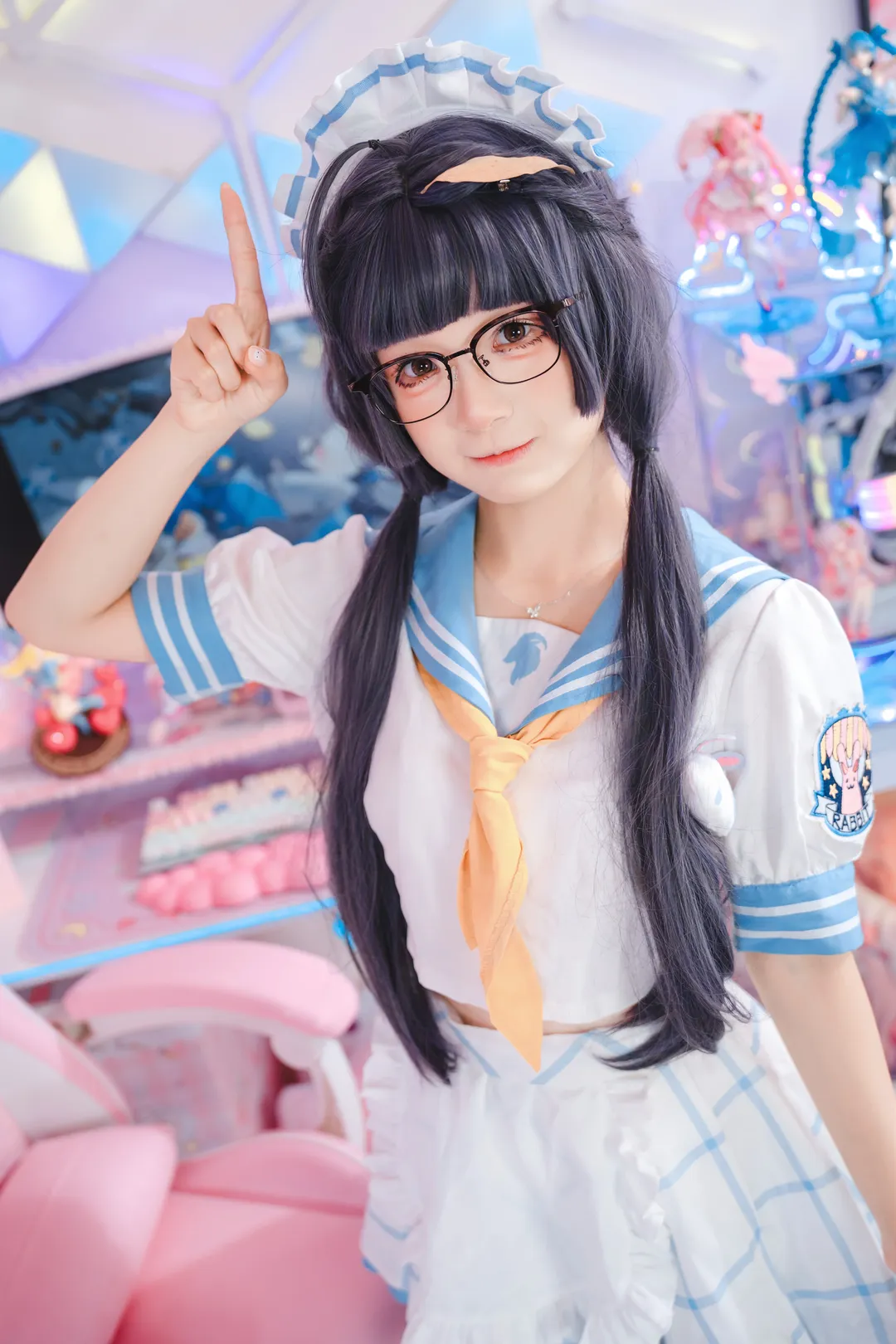 ブルーアーカイブ, 霞沢ミユコスプレ, セーラー服コスプレ, ゲーミングルームでの撮影, 二次元少女コーデ - 6枚目