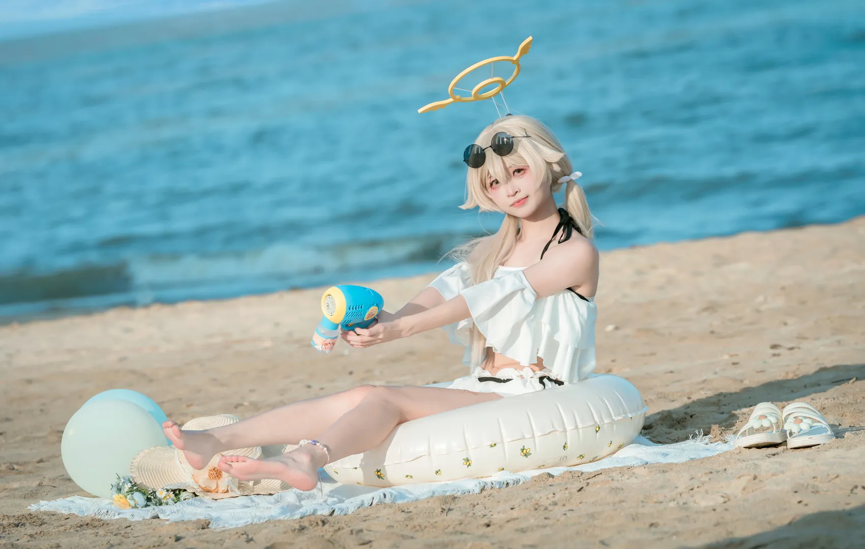 ブルーアーカイブ, 水着コスプレ, サマーフィルム, ヒフミのコスプレ, 海辺の写真撮影 - 5枚目