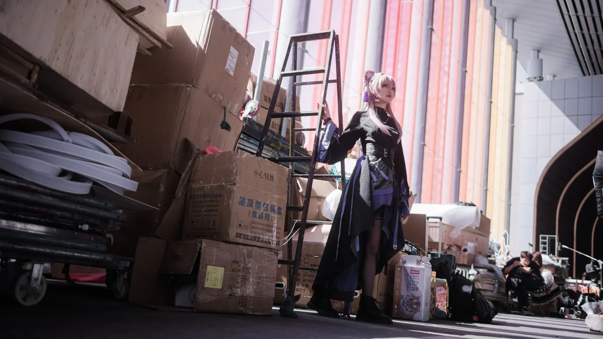 明日方舟cosplay, 兽耳cos, cp29漫展, 仓库废土风摄影, 黑紫穿搭 - 第1张