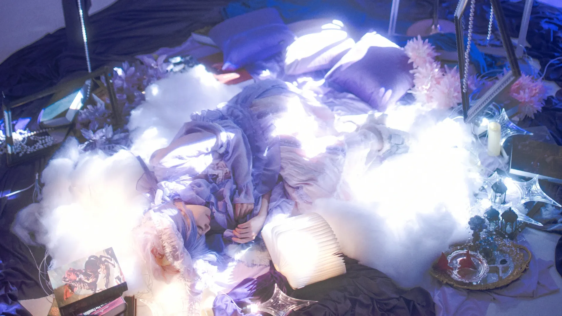 东方project, 二次元cosplay, 帕秋莉cos, 紫发少女洛丽塔, 梦幻光影摄影 - 第3张