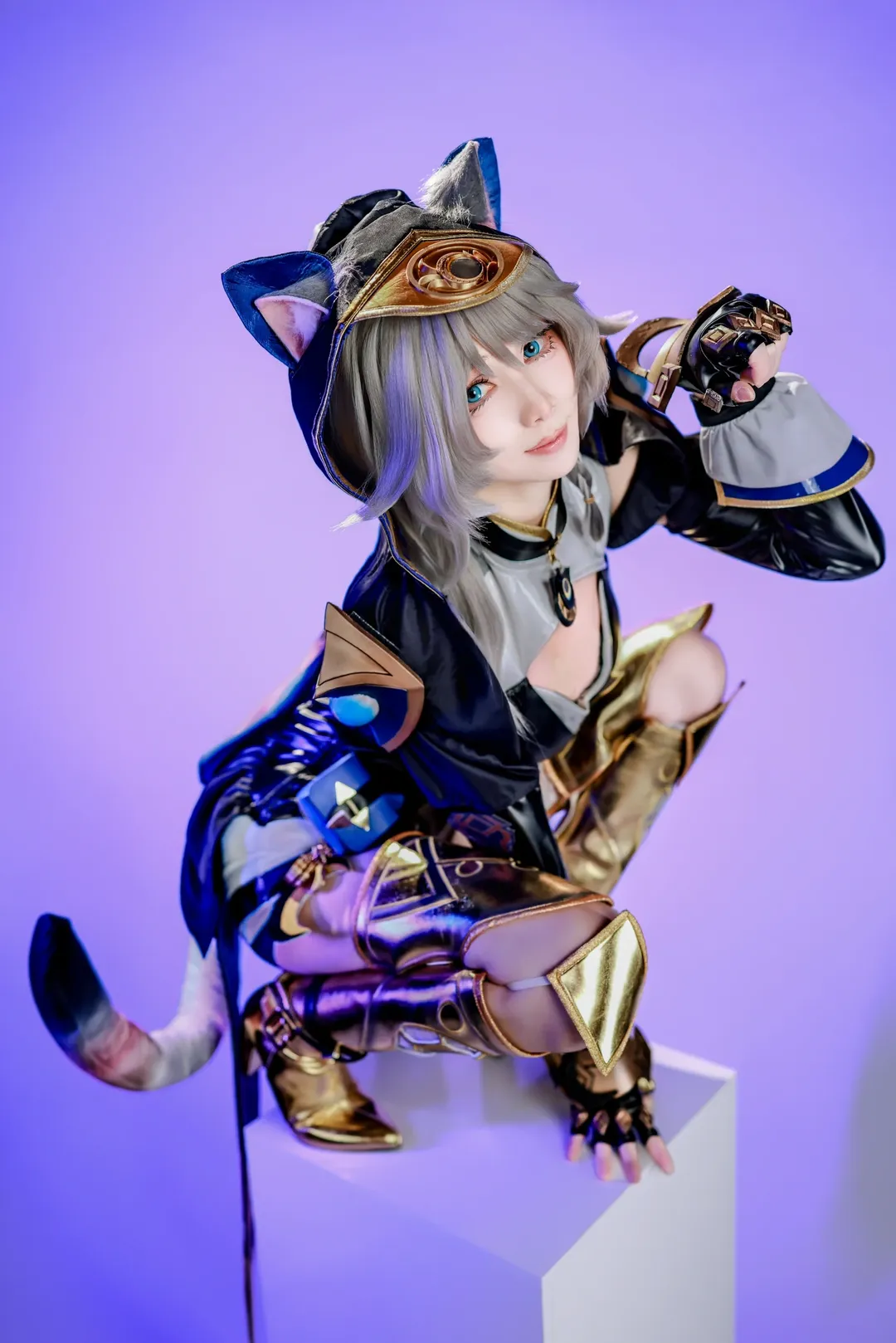 赛飞儿cos, 崩坏星穹铁道, cosplay场照, 白棚人像, 金色高跟 - 第4张