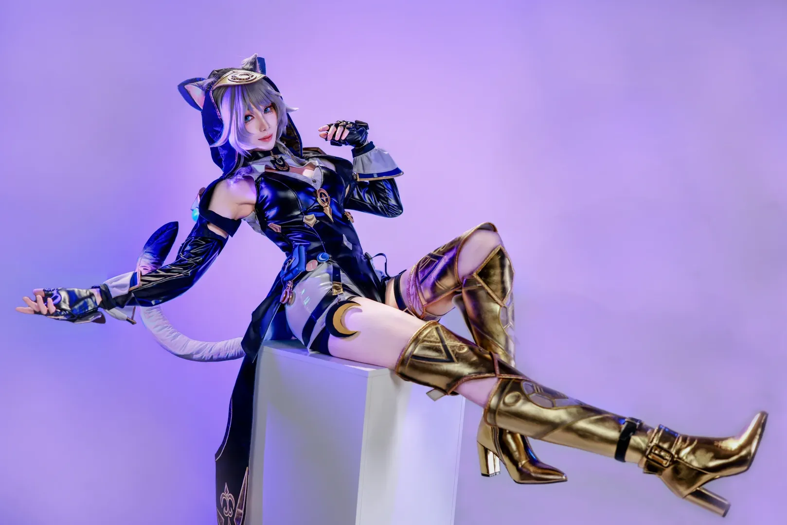 赛飞儿cos, 崩坏星穹铁道, cosplay场照, 白棚人像, 金色高跟 - 第5张