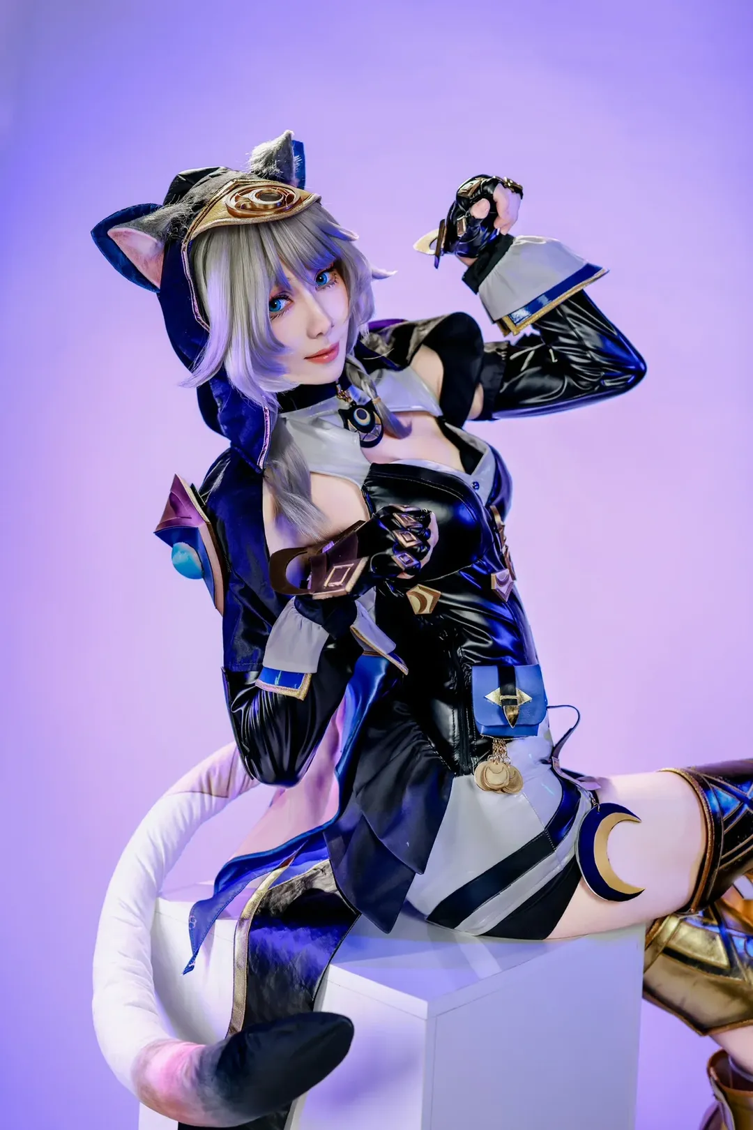 赛飞儿cos, 崩坏星穹铁道, cosplay场照, 白棚人像, 金色高跟 - 第6张
