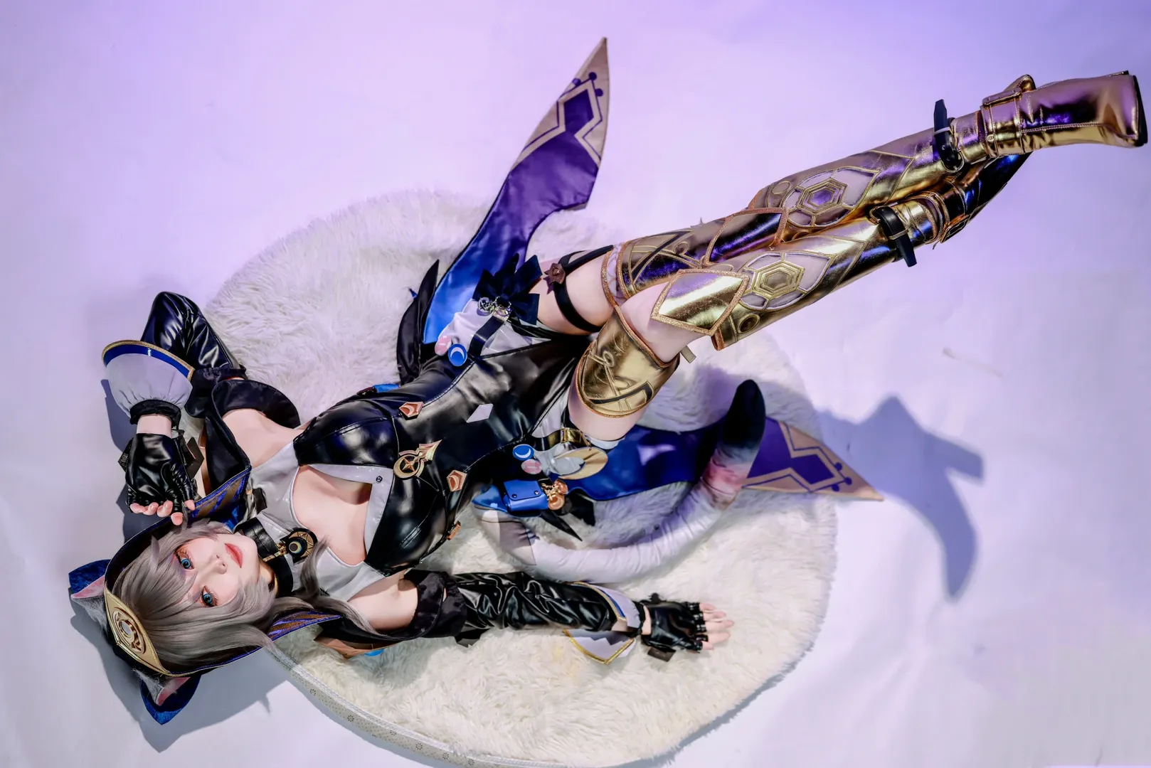 赛飞儿cos, 崩坏星穹铁道, cosplay场照, 白棚人像, 金色高跟 - 第7张