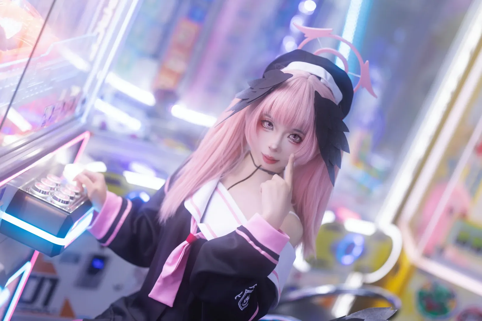 蔚蓝档案, 下江小春cos, 电玩城摄影, 赛博朋克风格, 粉色系Cosplay - 第3张