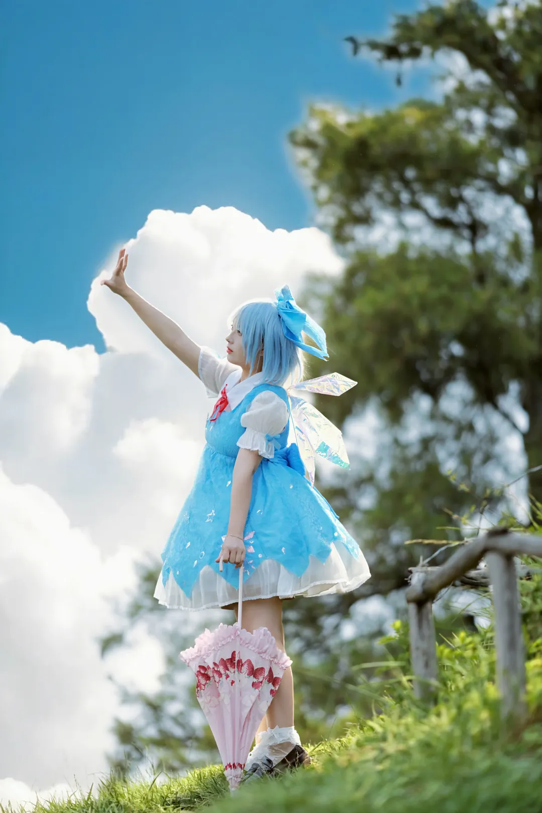 东方project, 户外摄影, 二次元cosplay, 琪露诺cos, 蓝天白云