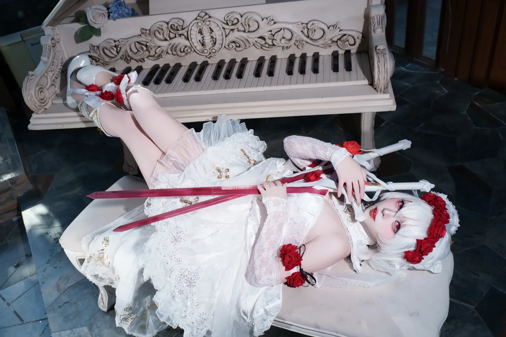 崩壊 3rd, ゴシック風, テレサコスプレ, 花嫁コスプレ, 白いベールと赤い薔薇 - 2枚目