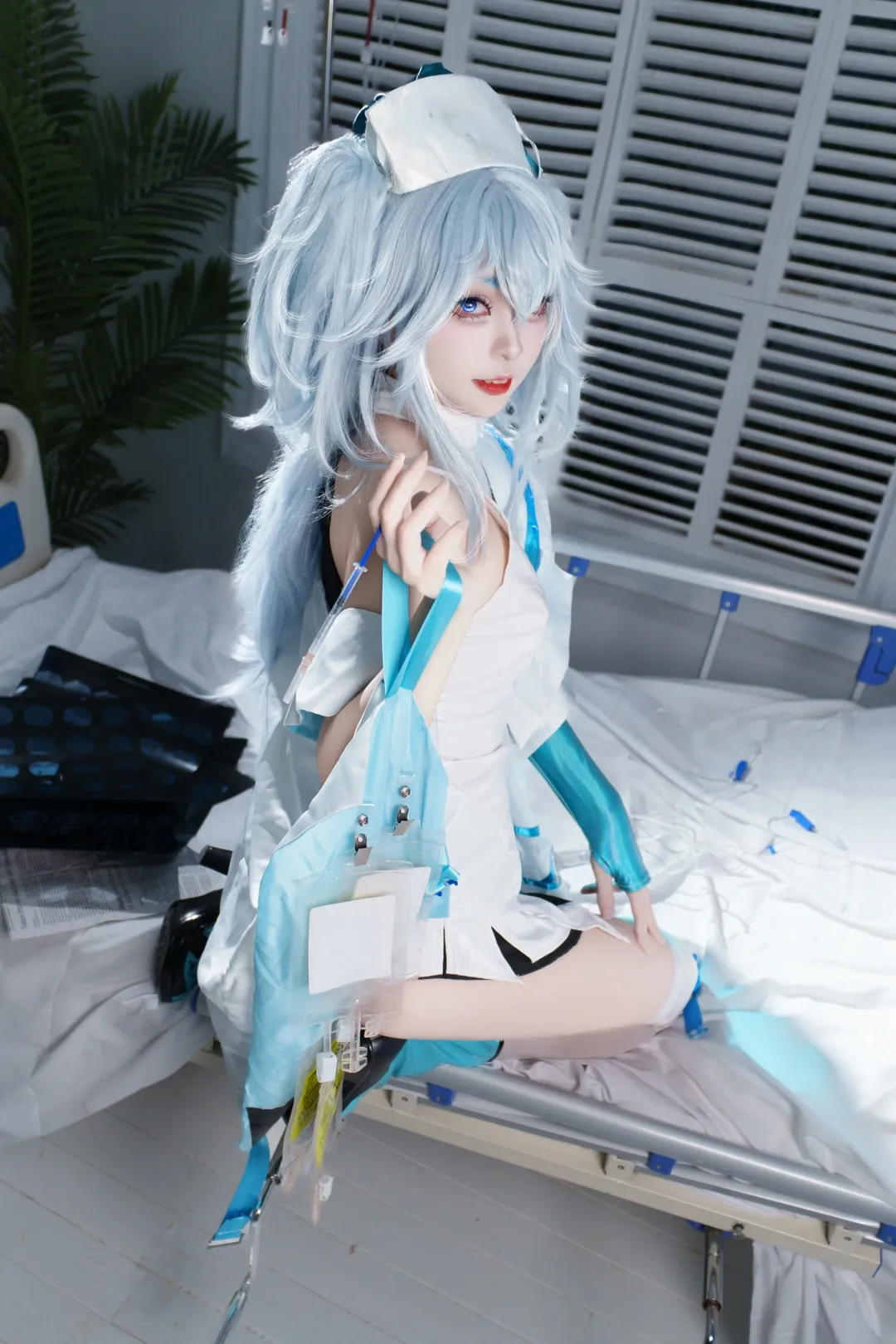 cosplay, 二次元cos正片, 医疗风cos, 少女前线, 芙洛伦cos - 第2张
