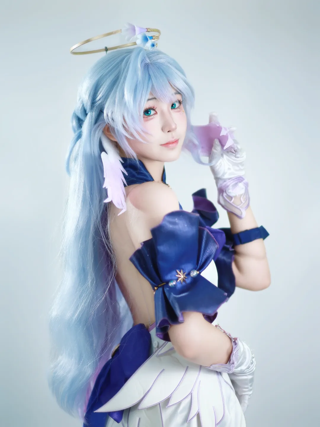 崩坏星穹铁道, 知更鸟cos, cosplay摄影, 二次元造型, 浅蓝色假发