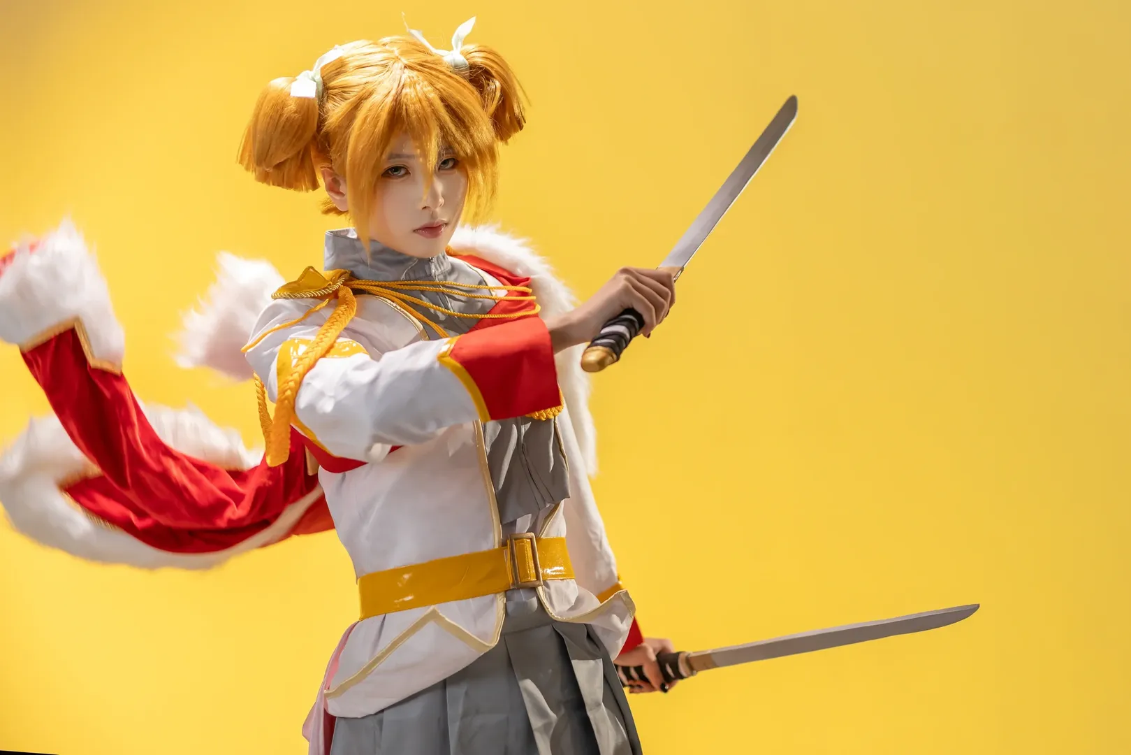 白棚拍摄, 制服cosplay, 大场奈奈cos, 少女歌剧, 双刀cos - 第2张