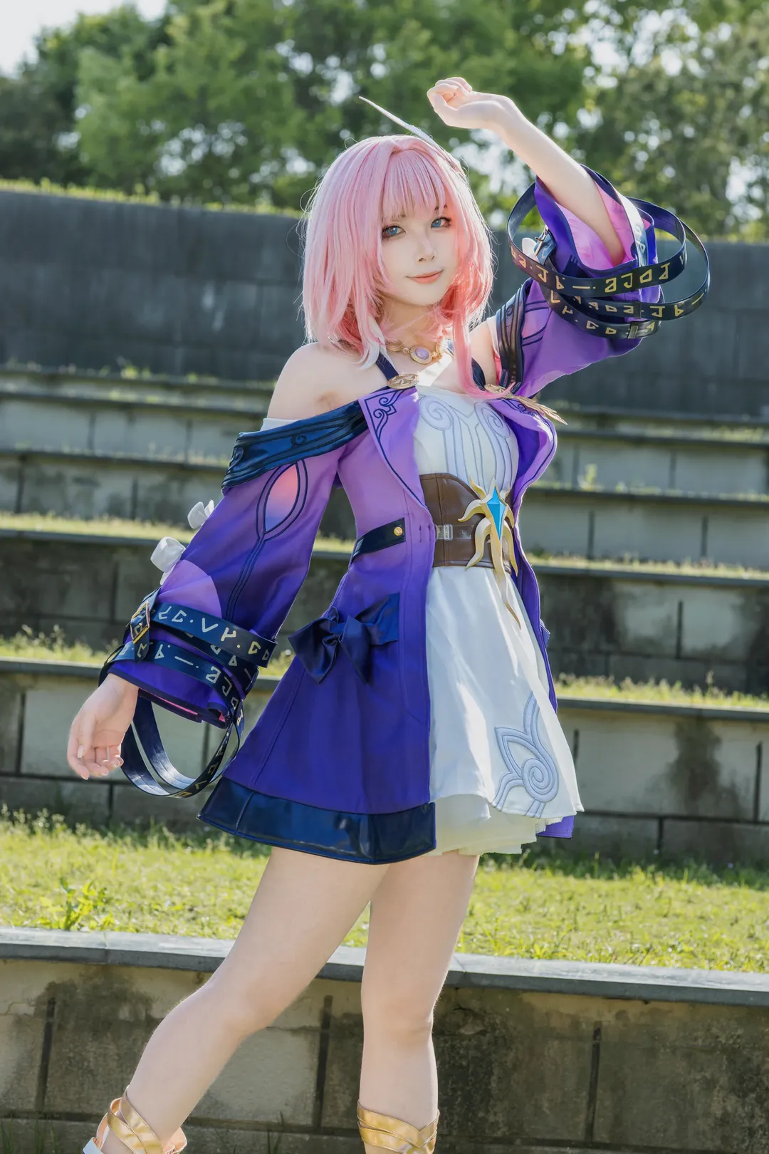 昔漣cos, 崩壞星穹鐵道, 翁法羅斯, 黃金裔cos, 外景cosplay攝影 - 第2張