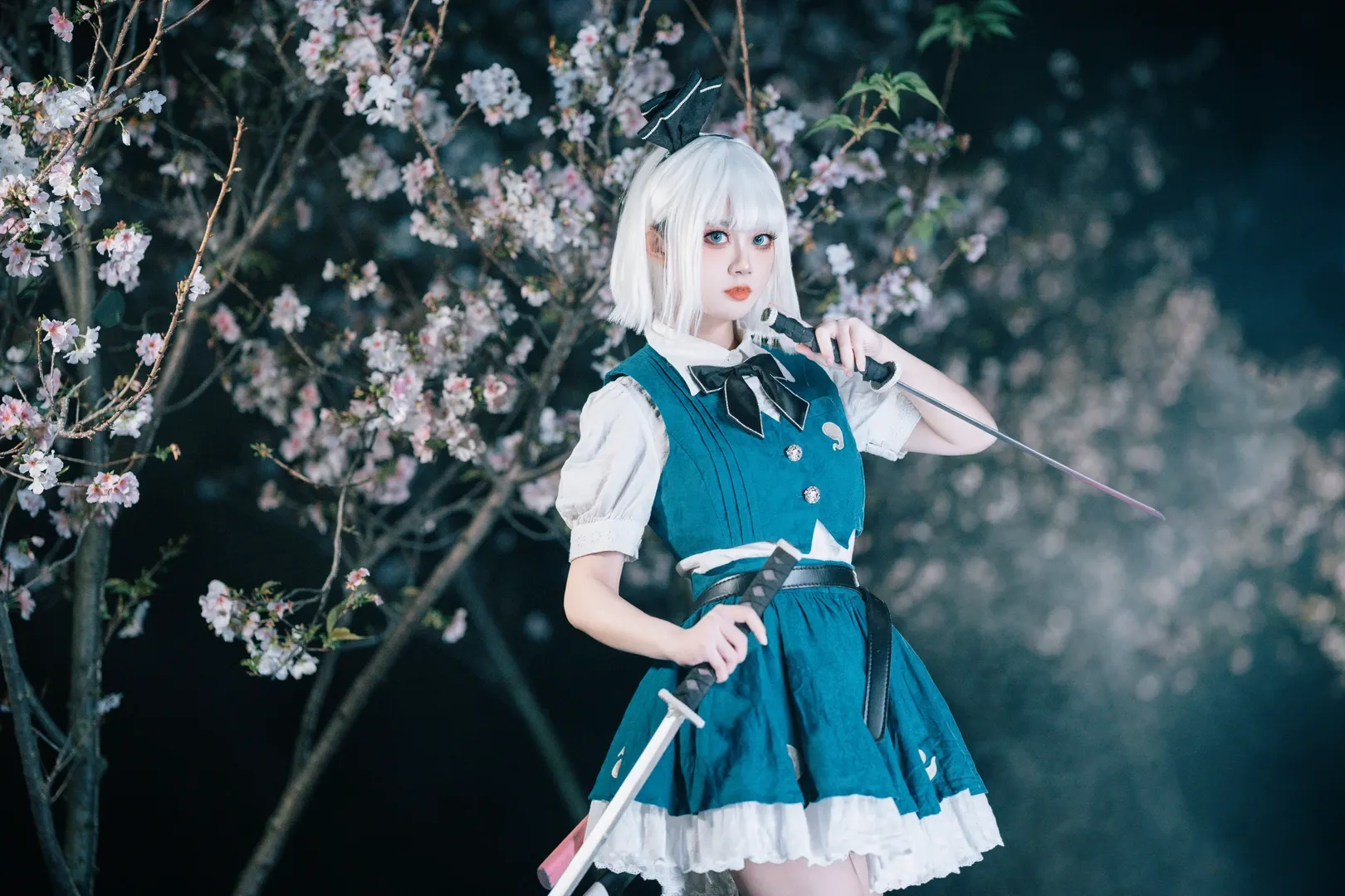 二次元cosplay, 魂魄妖梦cos, 東方project, 樱花夜景, 双刀少女 - 第11张
