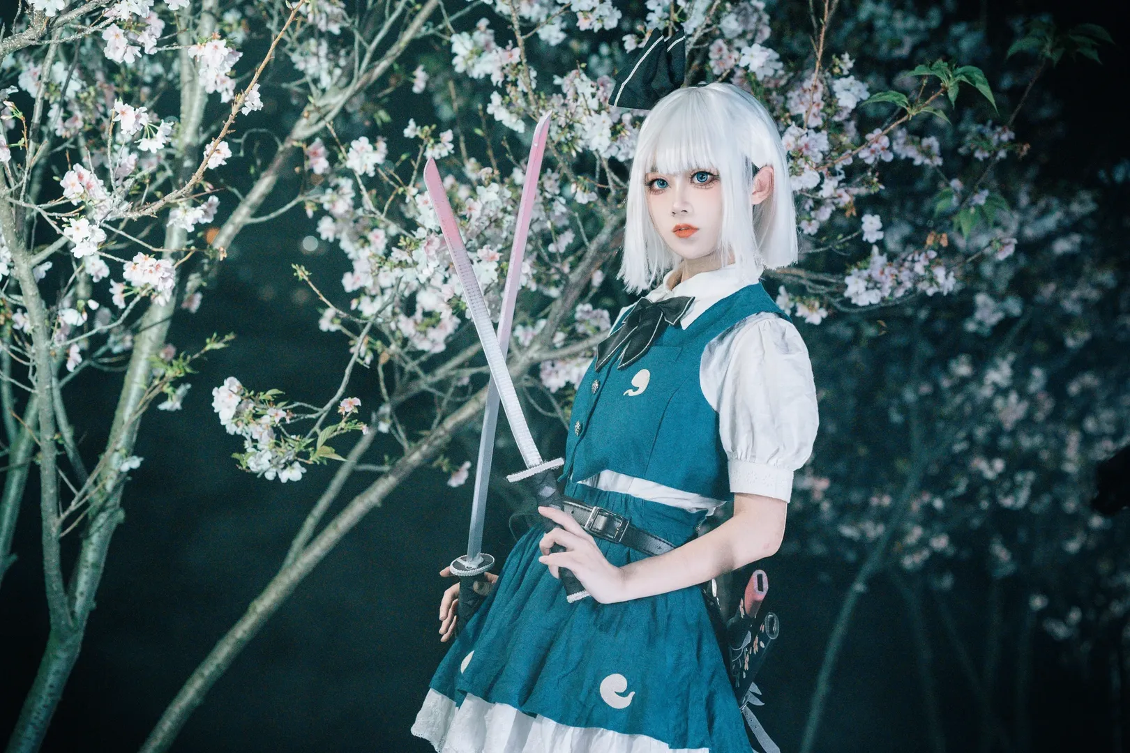 二次元cosplay, 魂魄妖梦cos, 東方project, 樱花夜景, 双刀少女 - 第12张